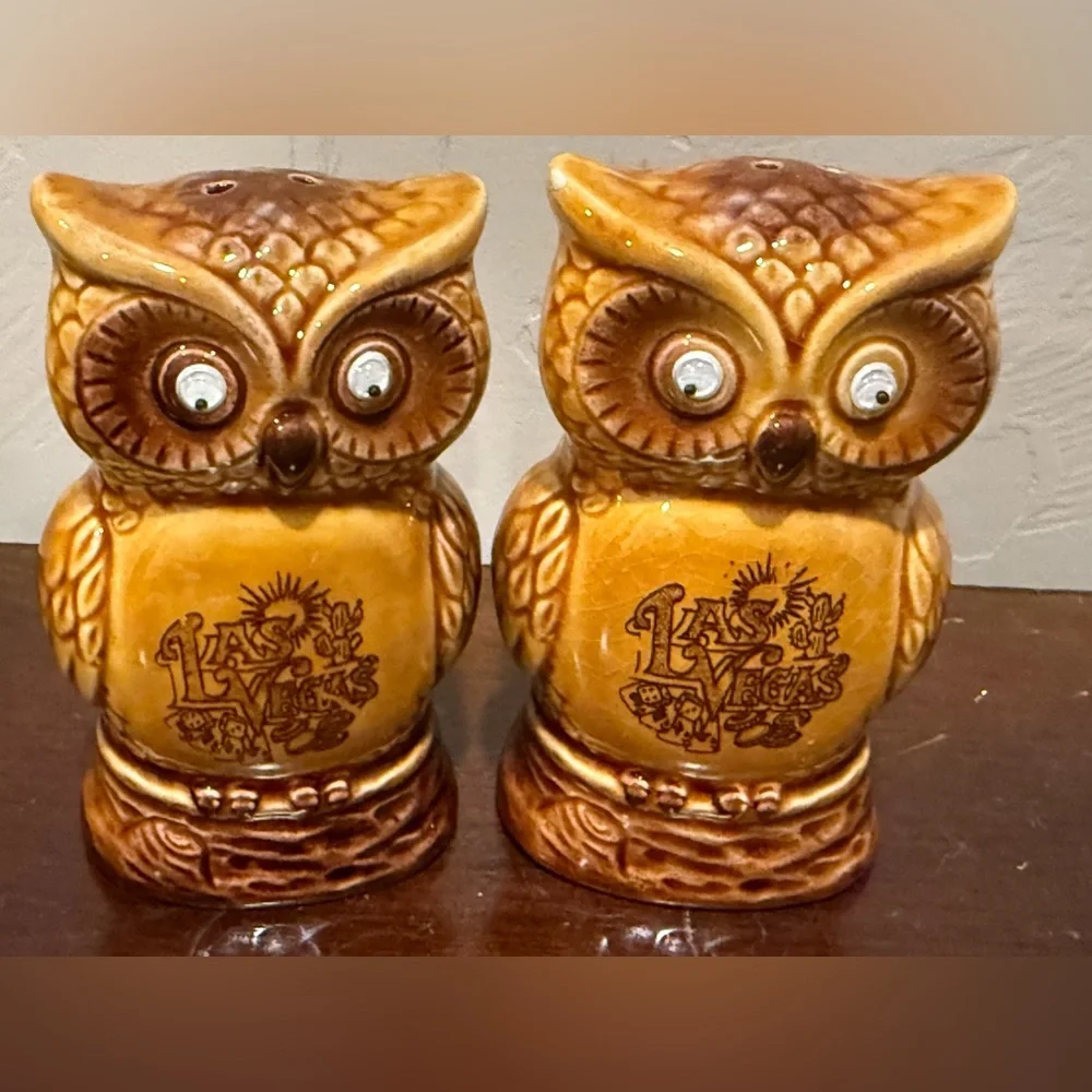 Vintage Owl Salt and Pepper Shakers Brown Ceramic‎ moving eyes made in Japan